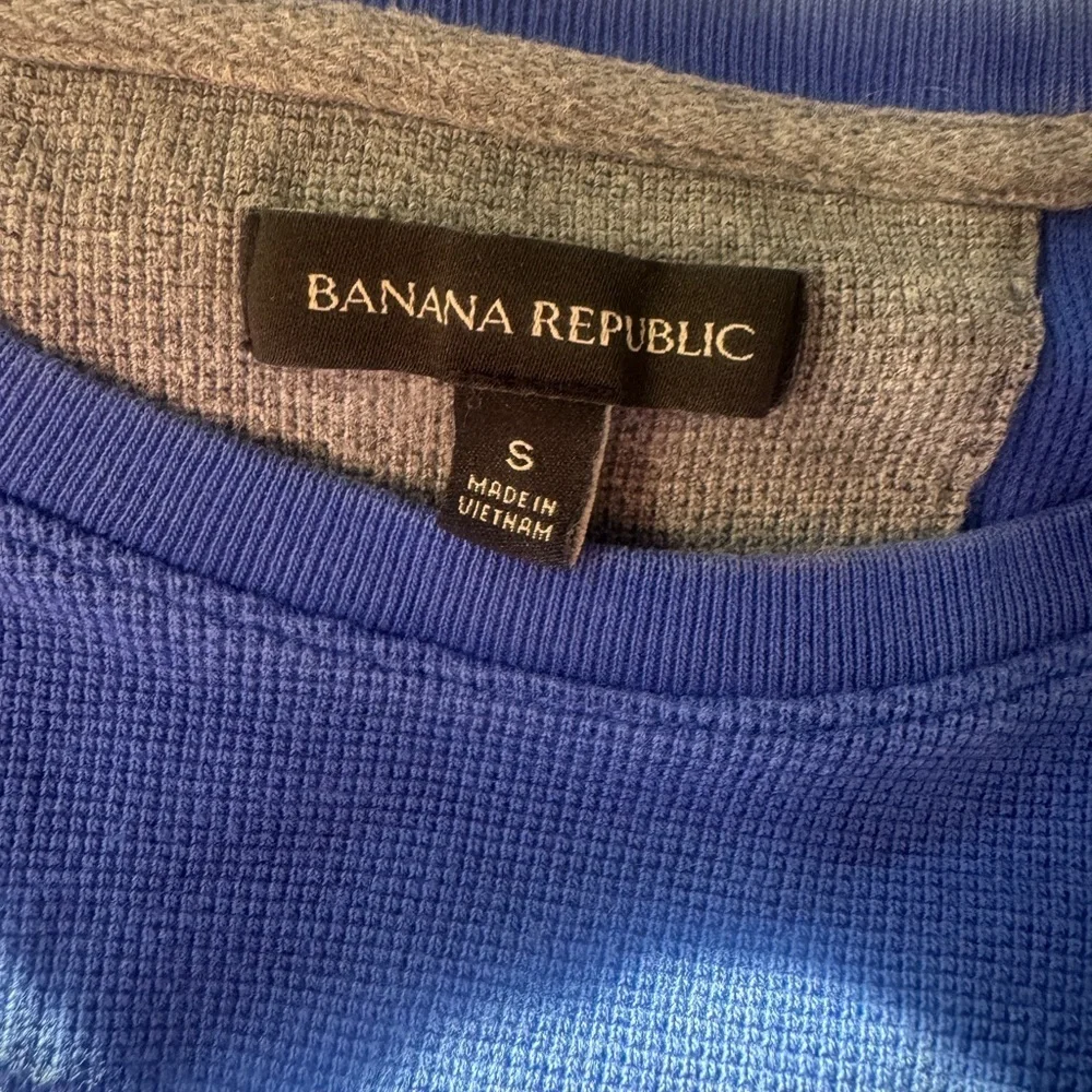 Banana Republic Blue Waffle Knit Long Sleeve Shirt Men’s Small